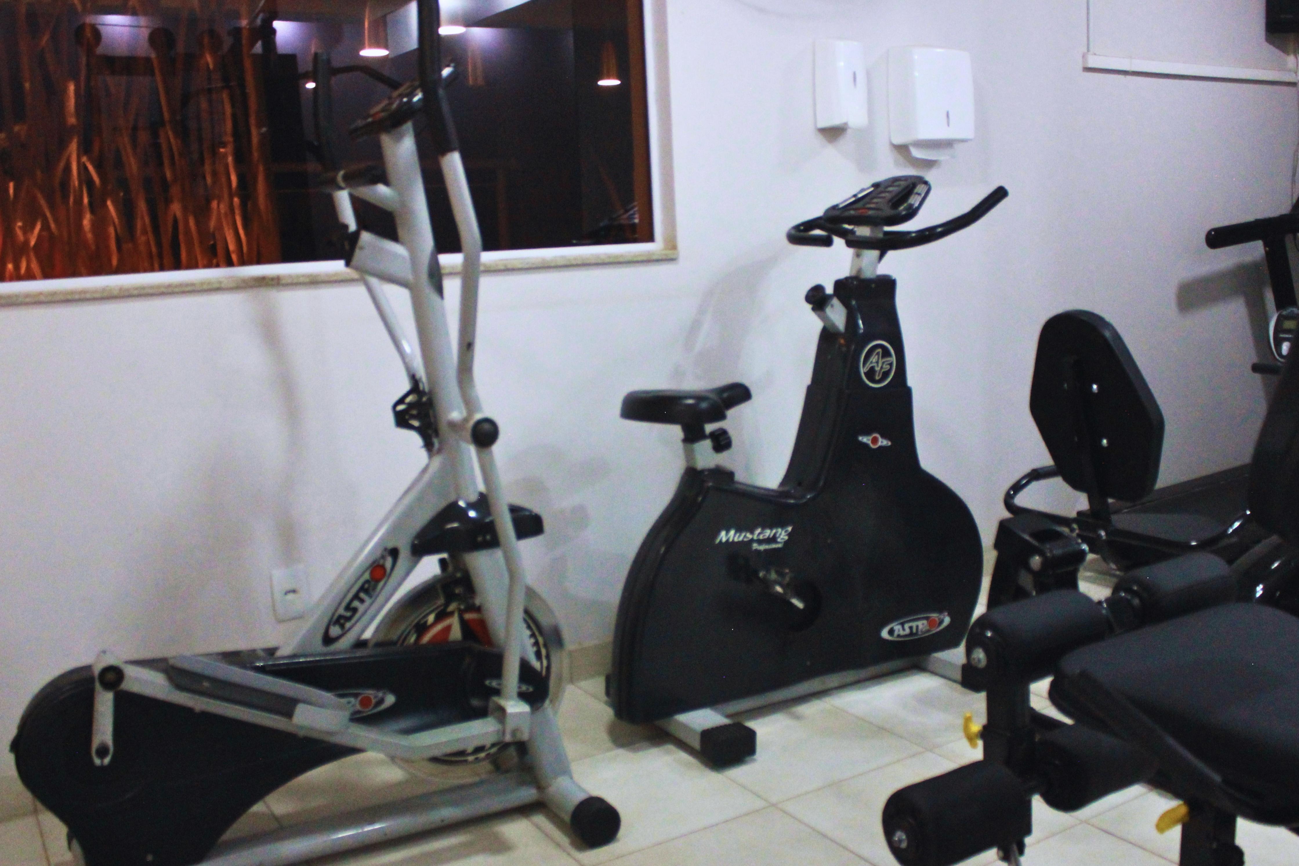 Gontijo Inn Hotel Itajubá Exteriör bild Elliptical trainer (left)