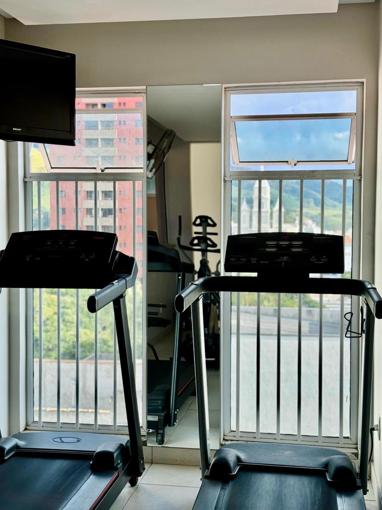 Gontijo Inn Hotel Itajubá Exteriör bild A treadmill in a home